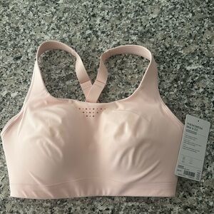 NWT Athleta Phenomena Bra Size 32DD